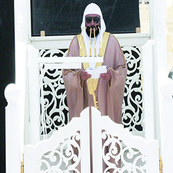 The Friday and Eid Sermon in Other Languages